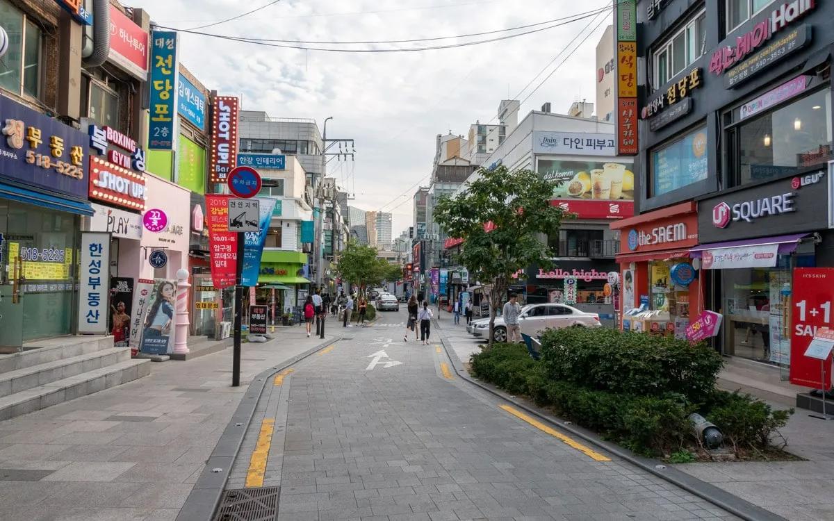 Apgujeong Rodeo Street luxury shopping district in Seoul