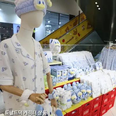 BUTTER Character Goods Popup 3