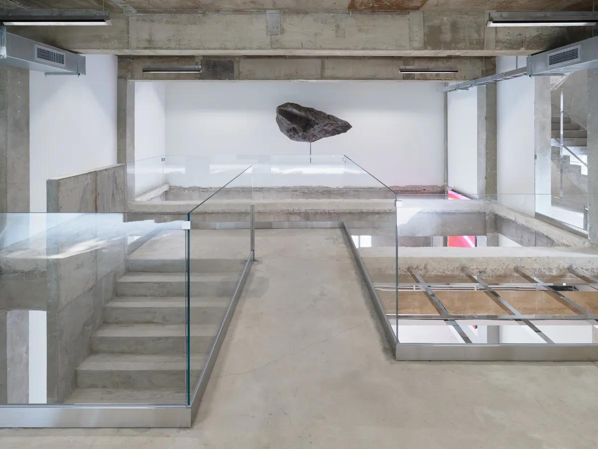 COOR Seongsu flagship store architectural interior designed by ATELIER KHJ