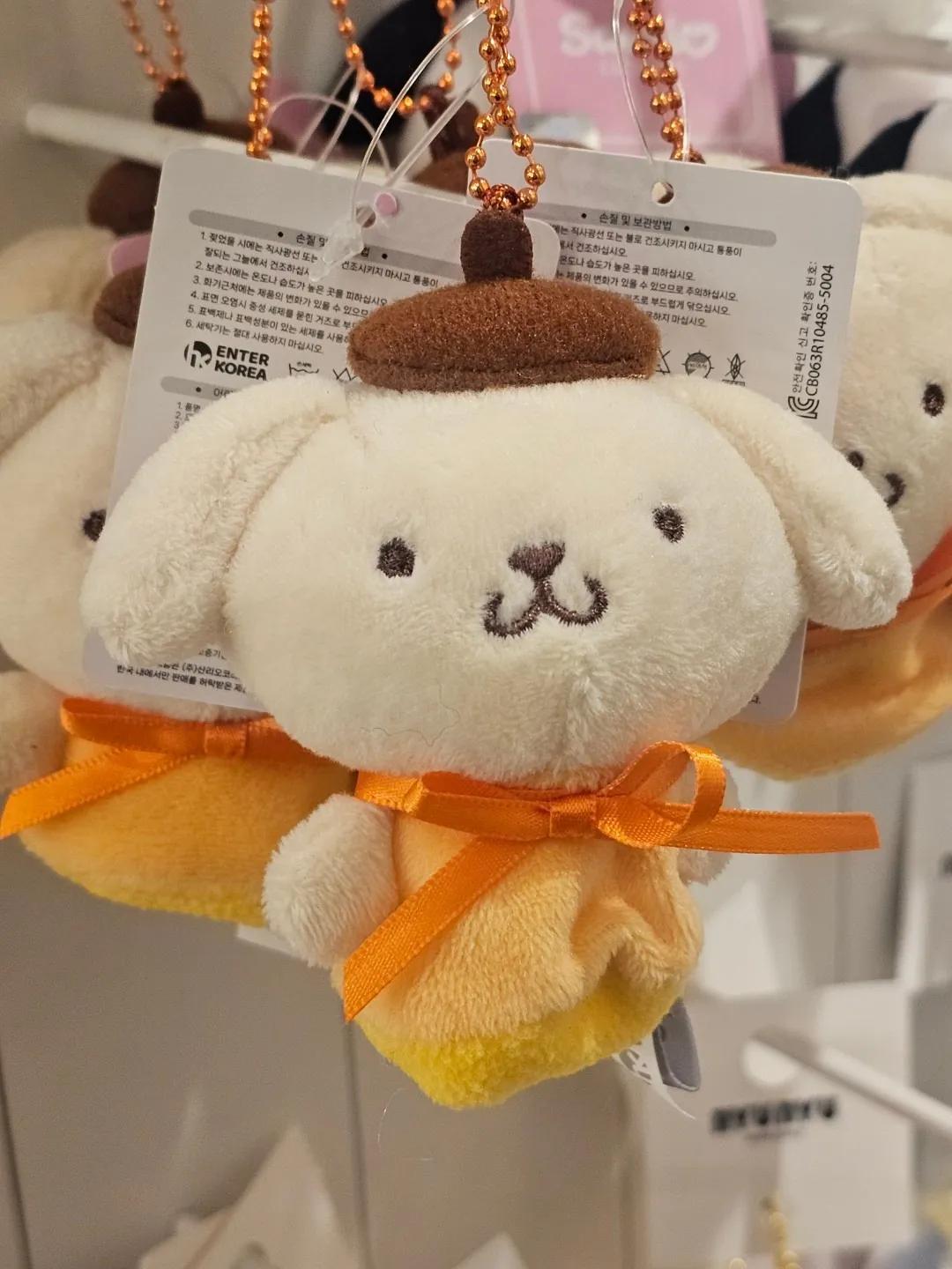 Newnew Lab Seongsu accessories store display