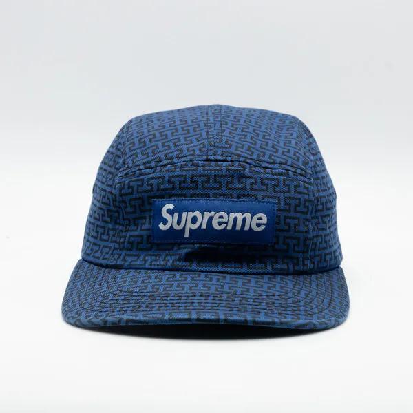 Paramade Pickers vintage caps and accessories display